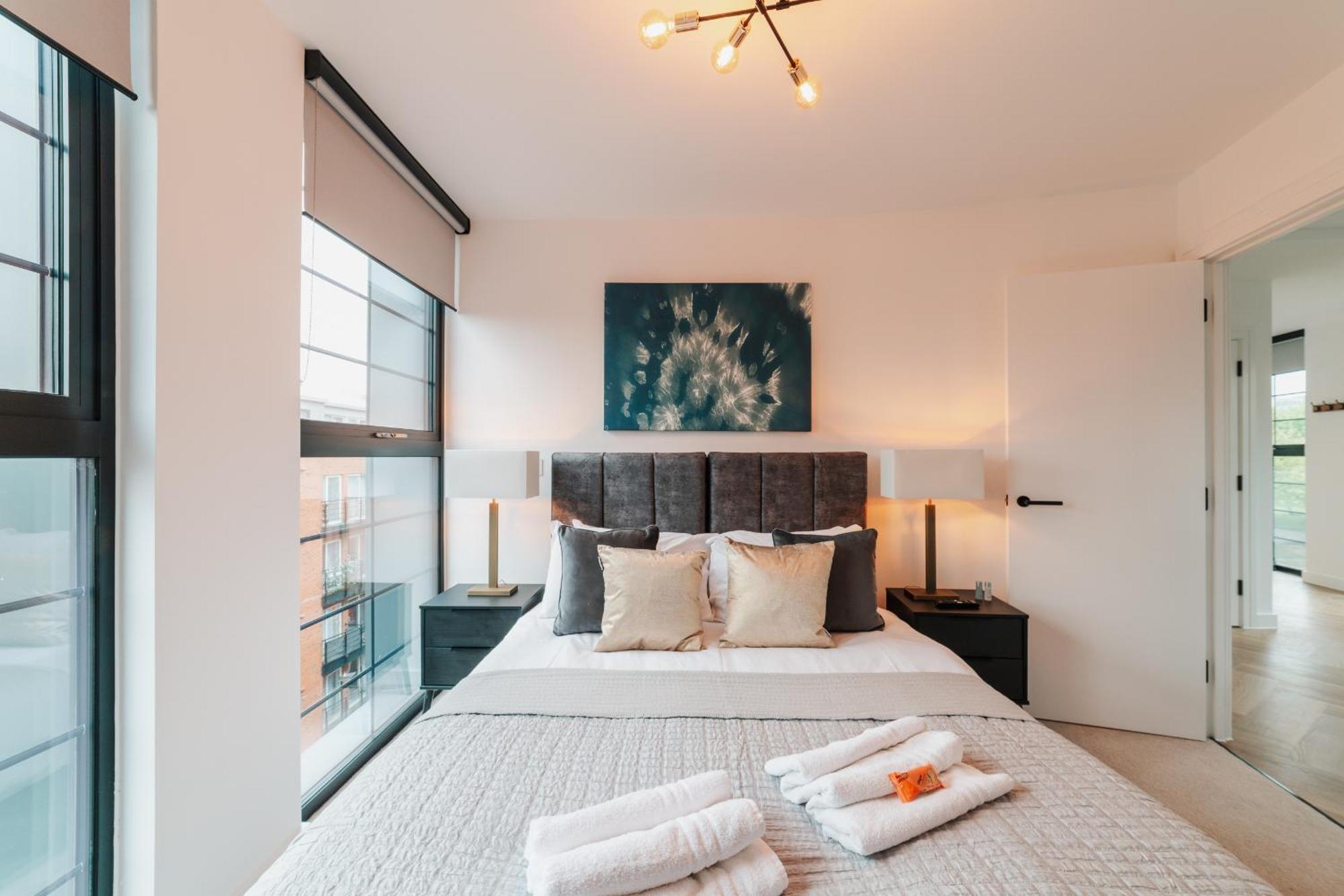 Luxury City & Canal View Stylish Pad, Family, Contractors, Fast Wifi 伯明翰 外观 照片